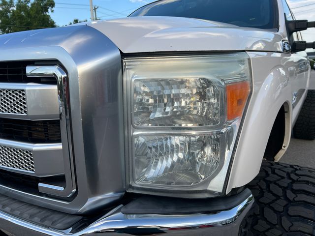 2014 White Platinum Clearcoat Metallic Ford F-250SD Platinum 4X4 Truck