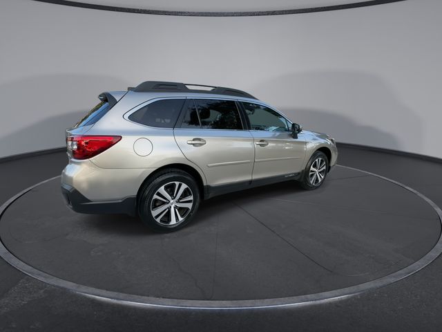 2019 Subaru Outback - $17,777