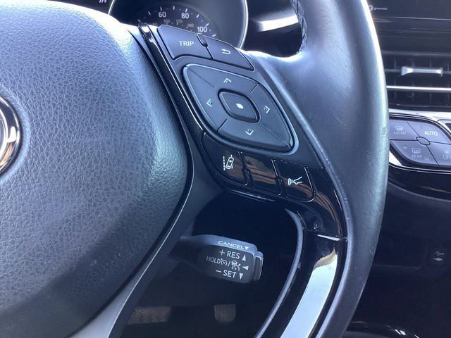 Used Car 2019 Toyota C-hr  Xle For Sale Under $20,000 In San Antonio, Texas