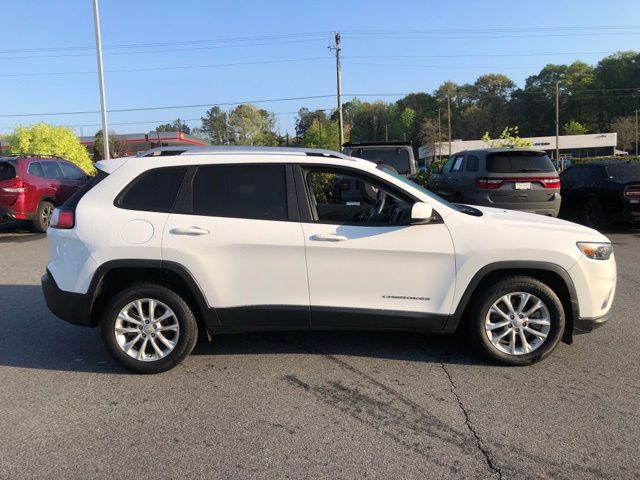 Used 2020 White Jeep Latitude image 2