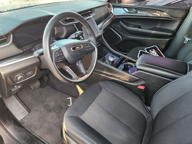 2022 Jeep Grand Cherokee Laredo Gray at River Oaks CDJR