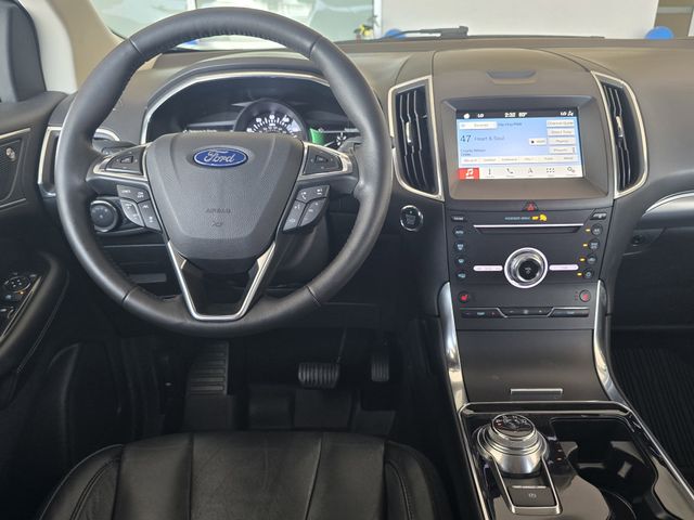 Used 2019 Magnetic Ford Titanium image 15