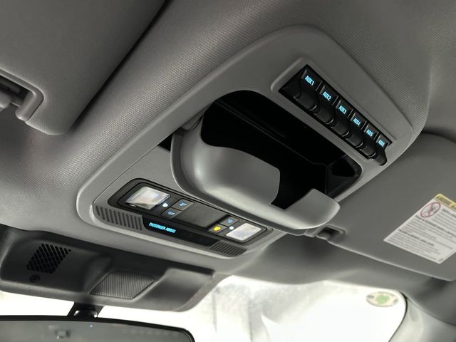 New 2023 White Ford XL image 32