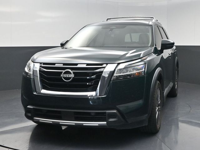 2023 Nissan Pathfinder SL Black at Community Toyota