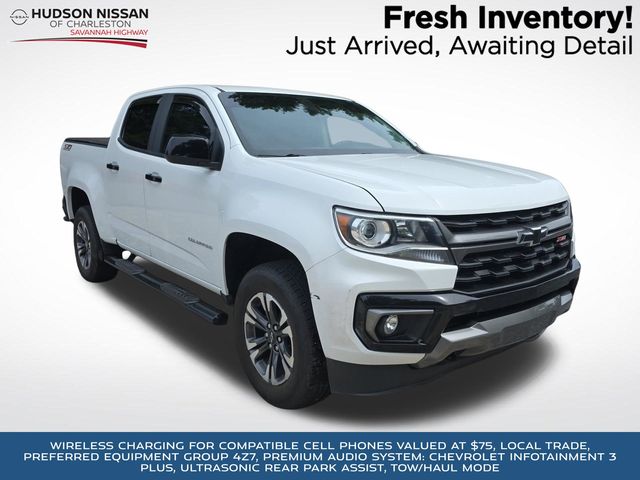 Summit White 2022 Chevrolet Colorado Pickup Truck Four-Wheel Drive 8-Speed Automatic