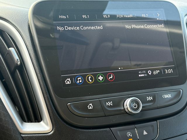 Used 2023 Gray Chevrolet LT image 22