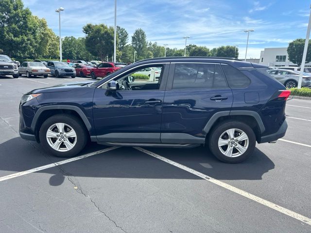 2019 Toyota RAV4 XLE - Photo 8