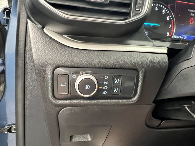 2020 Blue Ford Explorer XLT RWD SUV