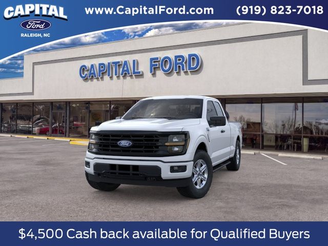 New 2026 White Ford XLT image 2