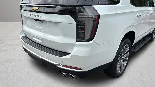 Used 2025 Beige Chevrolet High Country image 33