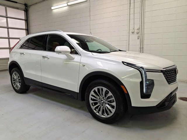 2025 Cadillac XT4 Premium Luxury AWD