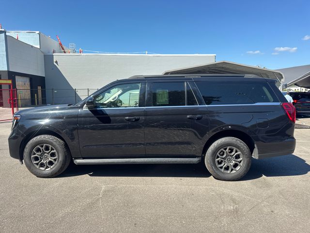 Used 2025 Black Ford Active image 2