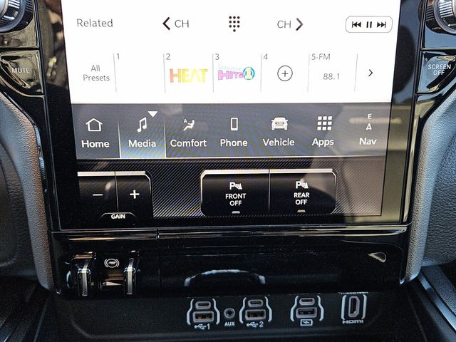 2026 Ram 1500 Laramie Crew Cab 4x4 5'7" Box