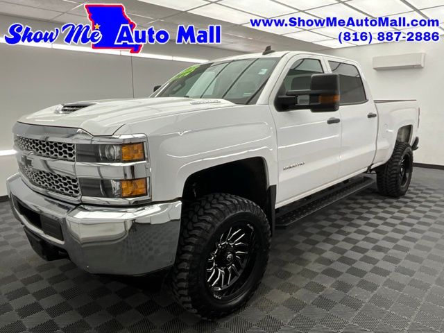 White 2019 Chevrolet Silverado 2500HD Work Truck Crew Cab 4WD Pickup Truck Four-Wheel Drive 6-Speed Automatic