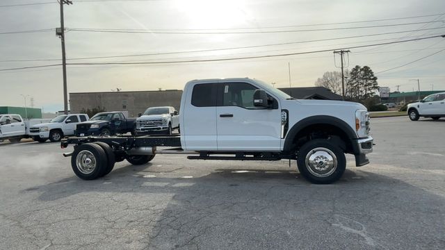 New 2026 Oxford White Ford F-450® XL image 2