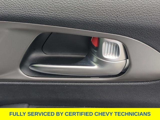 Used 2025 Chrysler Pacifica Van