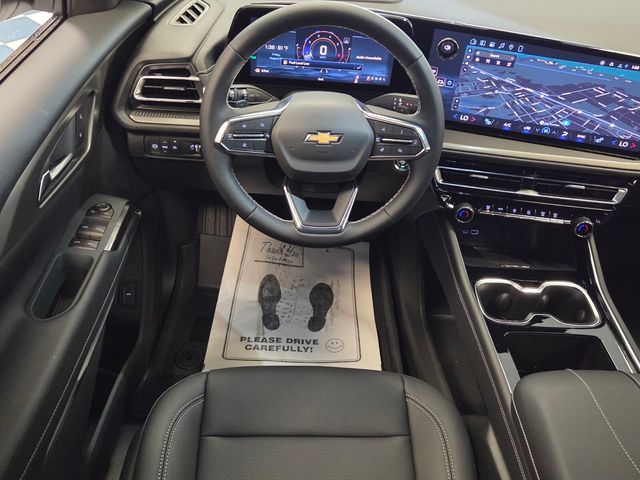 New 2027 White Chevrolet LT image 7