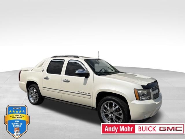 2013 Chevrolet Avalanche LTZ Black Diamond Edition RWD