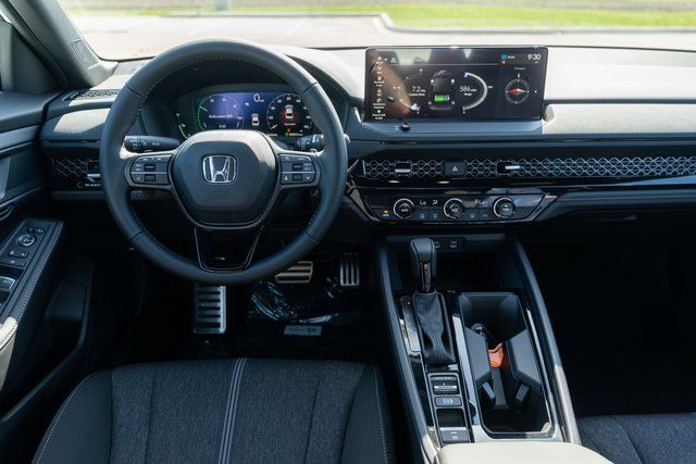 2025 Honda Accord Hybrid Sport 14