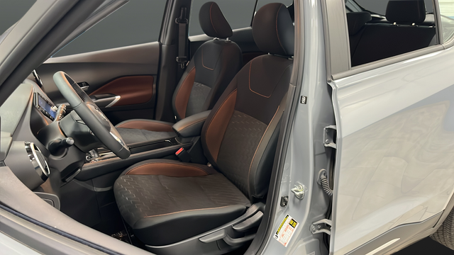 Used 2024 Boulder Gray Pearl Nissan SR image 10