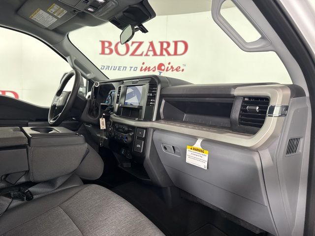2025 Oxford White Ford Super Duty F-250 SRW XL 4X4 Truck