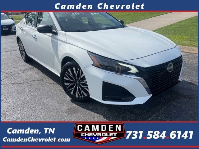 Glacier White 2025 Nissan Altima 2.5 SV FWD Sedan Front-Wheel Drive Continuously Variable Transmission