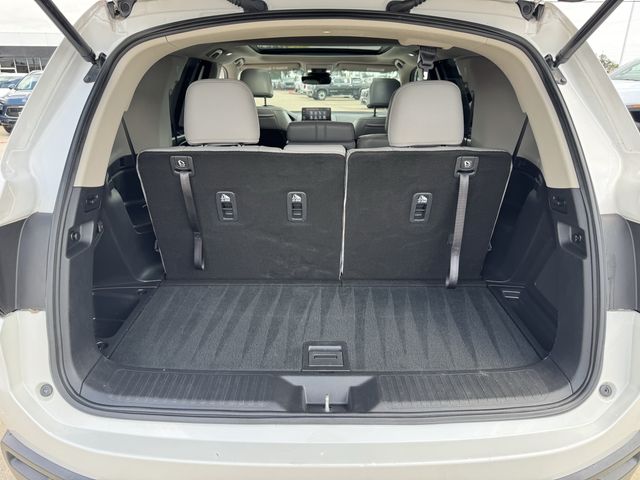 2025 Honda Pilot Elite White at Community Honda