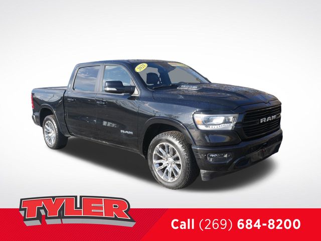 Diamond Black Crystal Pearlcoat 2021 RAM 1500 Laramie Crew Cab 4WD Pickup Truck Four-Wheel Drive 8-Speed Automatic