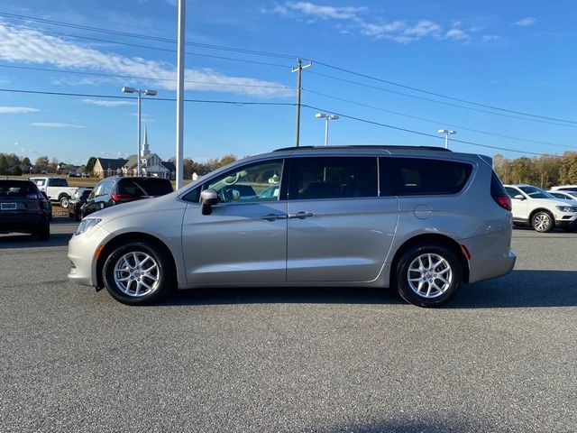 2021 Chrysler Voyager LXI 3