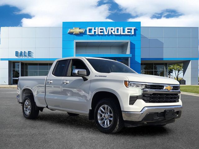 Summit White 2024 Chevrolet Silverado 1500 Pickup Truck 4X2 Automatic