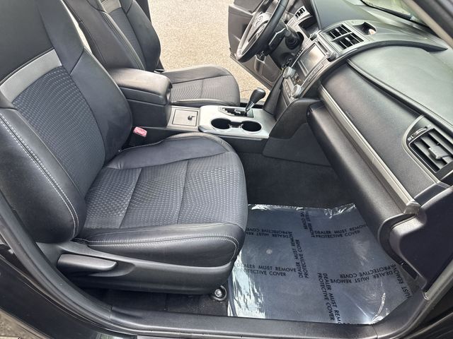 Used 2013 Black Toyota SE image 10