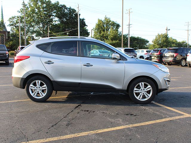 Used 2013 Diamond Silver Hyundai GLS image 5