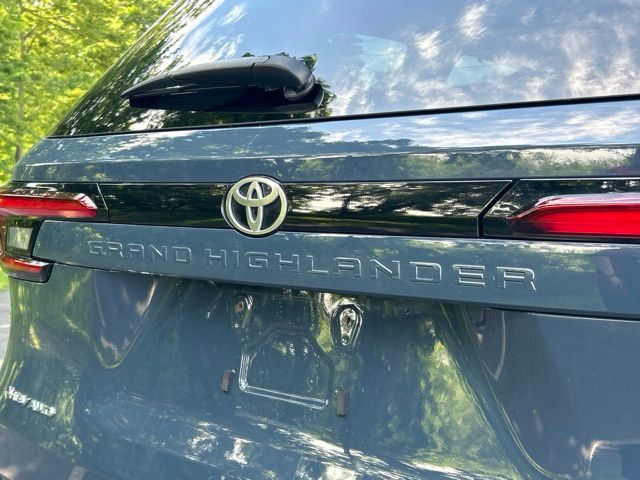 used 2025 Toyota Grand Highlander Hybrid car, priced at $55,999