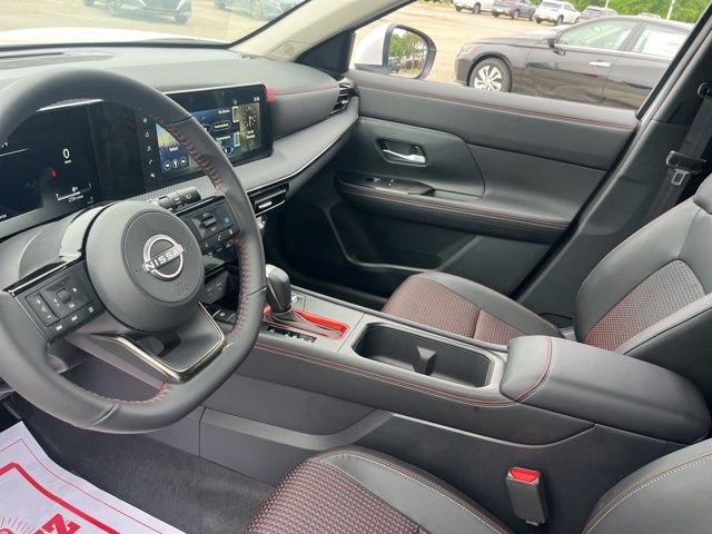 New 2025 White Nissan SR image 10