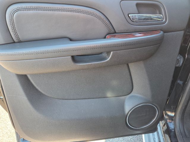 2010 Cadillac Escalade ESV Luxury