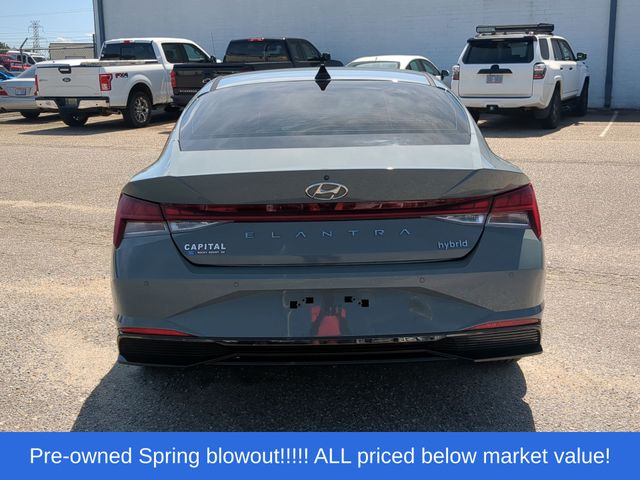 Used 2023 Electric Shadow Hyundai Limited image 12