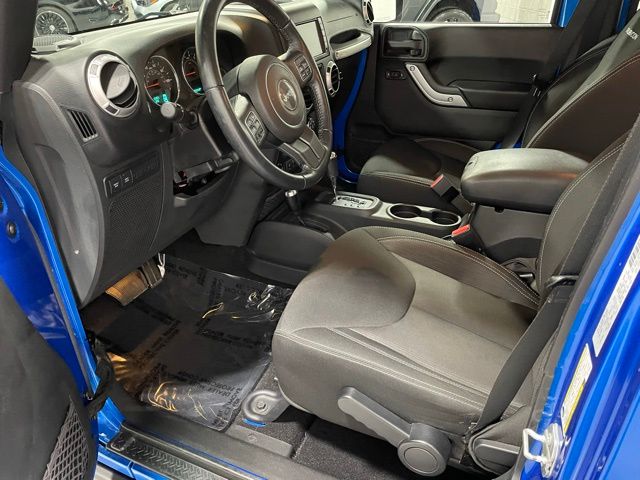 2016 Jeep Wrangler Unlimited Rubicon photo