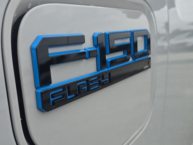 2024 Ford F-150 Lightning Flash:L166959A