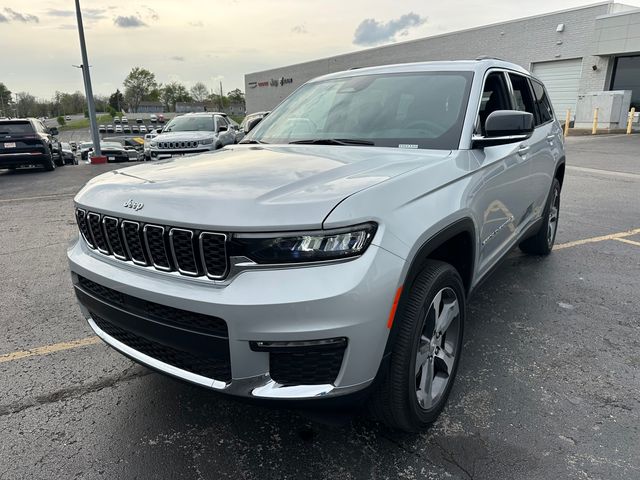 Certified 2025 Jeep Grand Cherokee L Limited with VIN 1C4RJKBG5S8674093 for sale in Kansas City