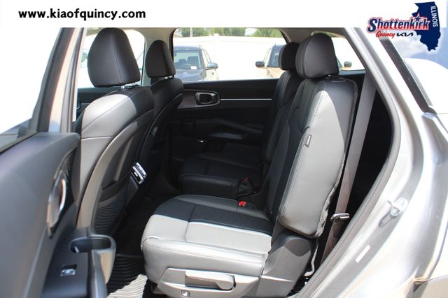 New 2026 Kia Sorento Hybrid SUV