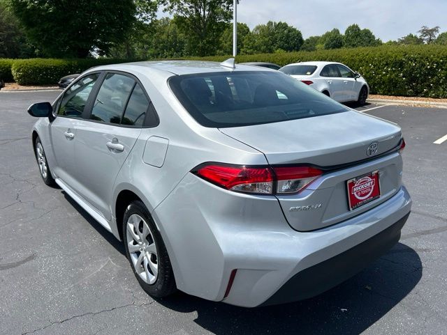 2024 Toyota Corolla LE - Photo 9