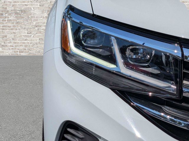 2023 Volkswagen Atlas 3.6L V6 SE w/Technology White at Stokes Volkswagen