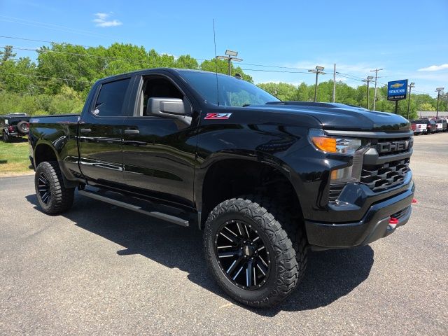 Black 2023 Chevrolet Silverado 1500 Custom Trail Boss Crew Cab 4WD Pickup Truck Four-Wheel Drive Automatic