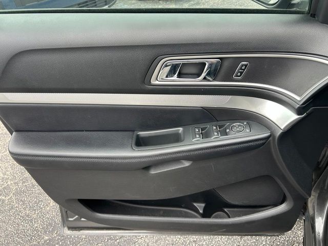 FordExplorer12
