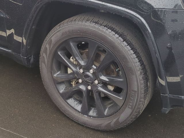 Used 2019 Black Jeep Altitude image 7