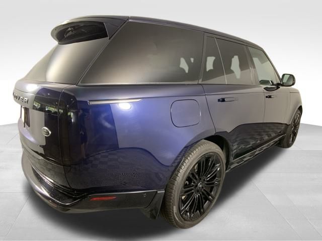 2023 Land Rover Range Rover SE 7