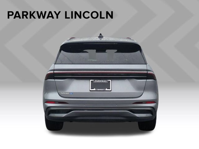 Used 2024 Gray Lincoln Reserve image 4
