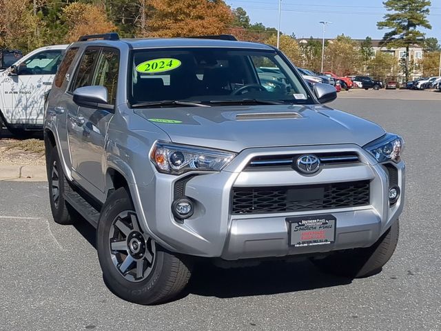 2024 Toyota 4Runner TRD Off-Road photo 2
