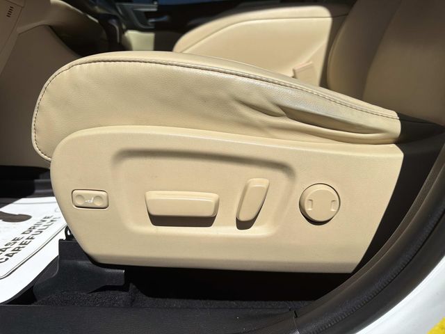 2019 Toyota Highlander - Image 25
