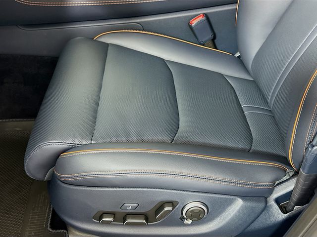 Thumbnail: 2026 Genesis GV70 - 21